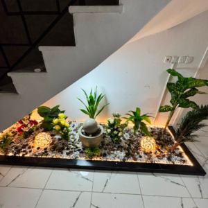 Gallery تحت الدرج 9